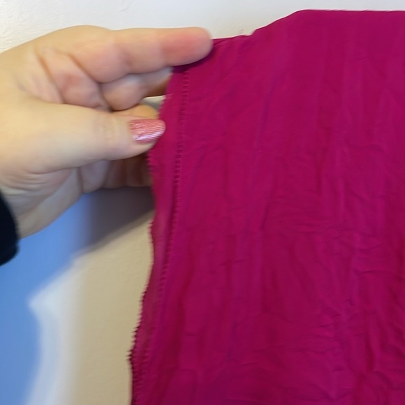 Diane Von Furstenberg Silk Fuscia Lace Up Front Cap Sleeve Blouse size 6 - Picture 4 of 15